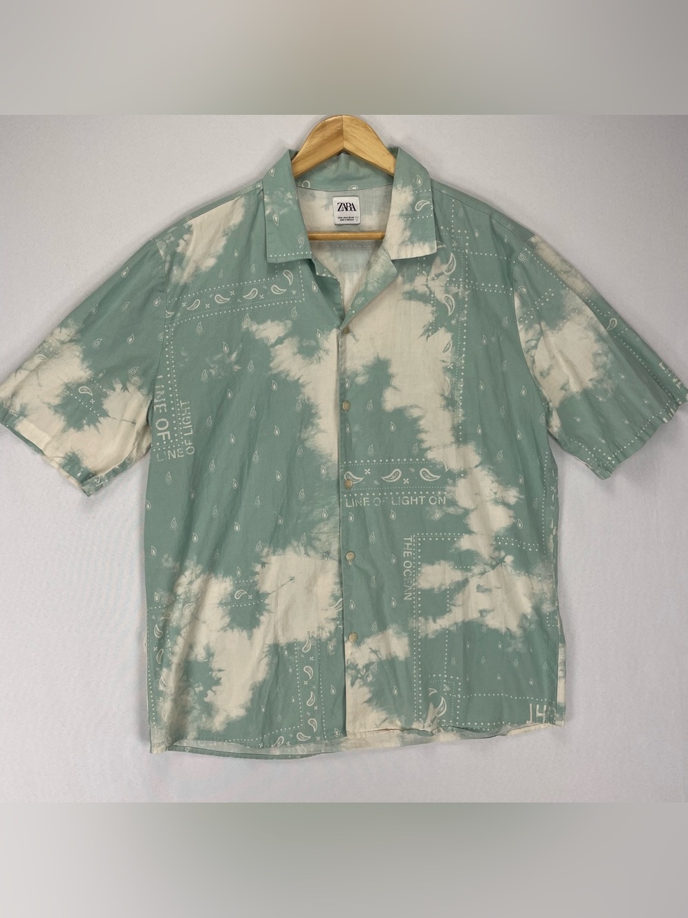 Zara Men’s Short Sleeve Button Up Shirt Size M Paisley Green White *Flaw
